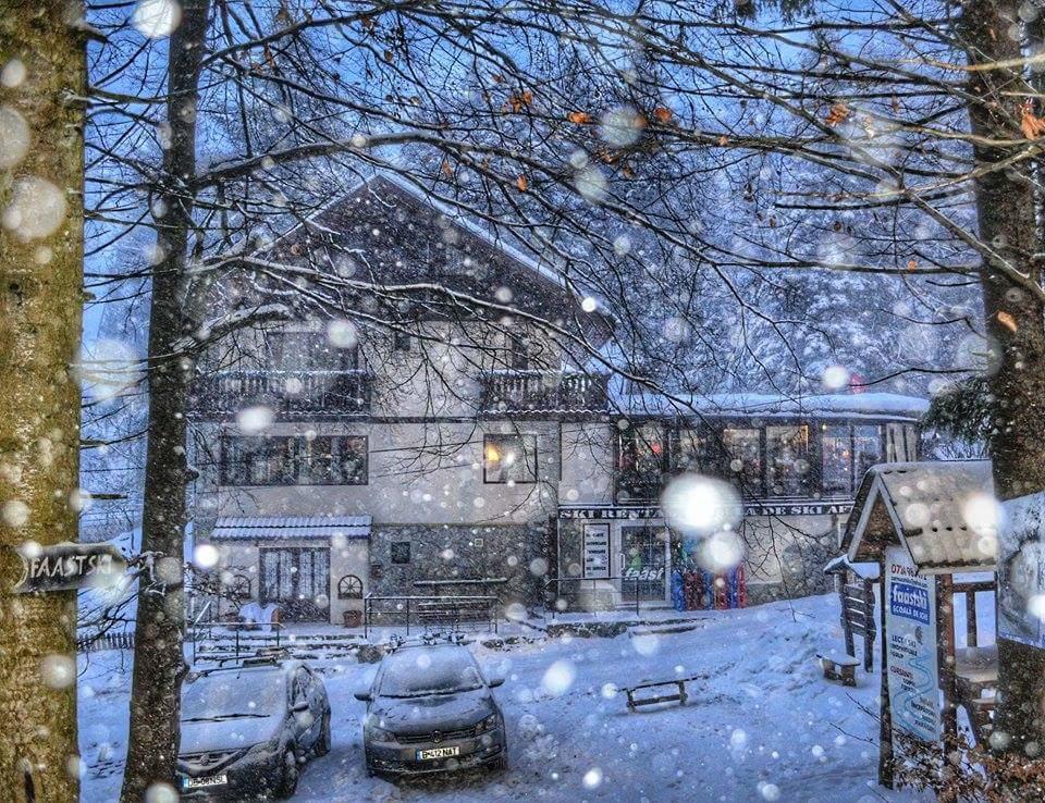 Pensiunea Faast Predeal Buitenkant foto